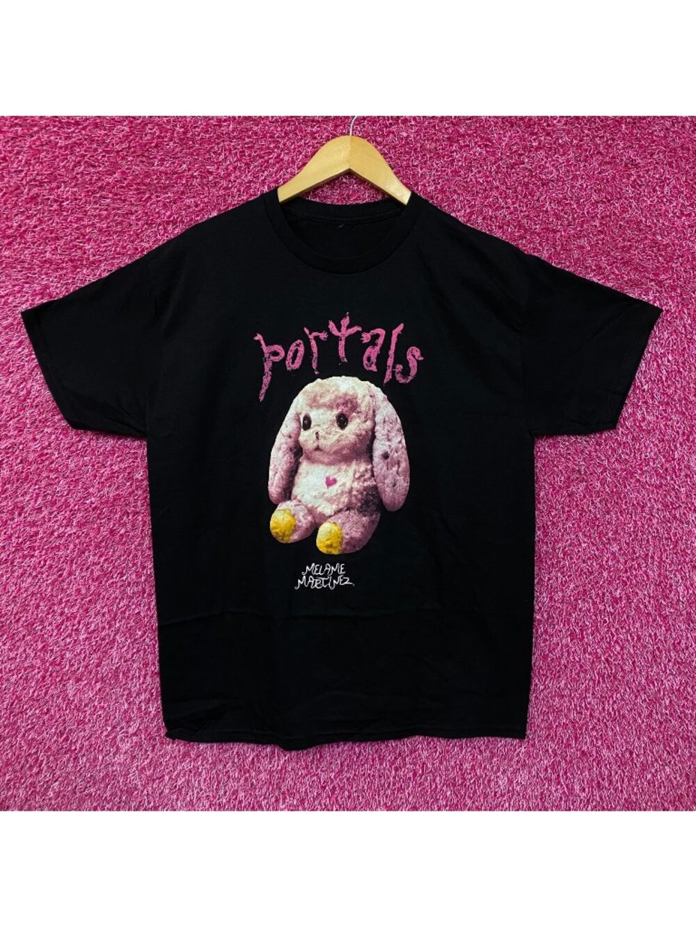 Melanie Martinez Bunny Tshirt size large